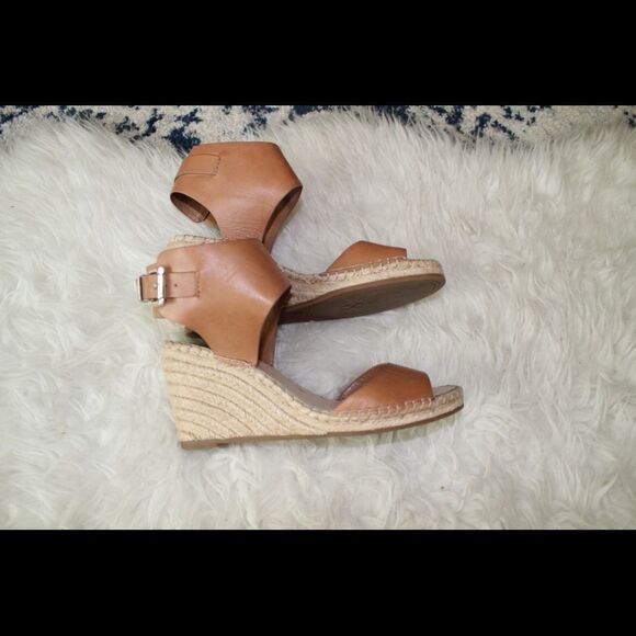 ✨ Ankle Strap Espadrille Wedge Sandals✨ - Picture 6 of 8